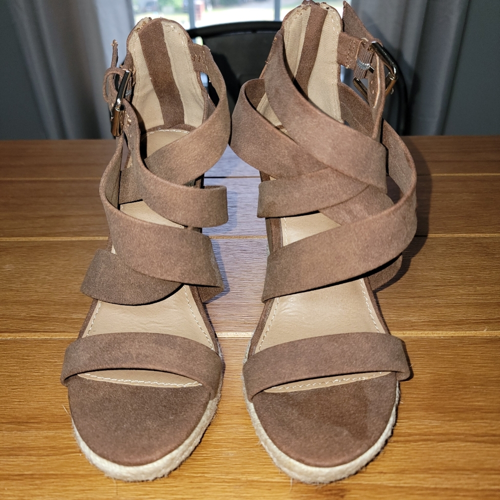 Strappy Faux Leather Wedge Sandals‎ - Size 6 - Picture 3 of 5